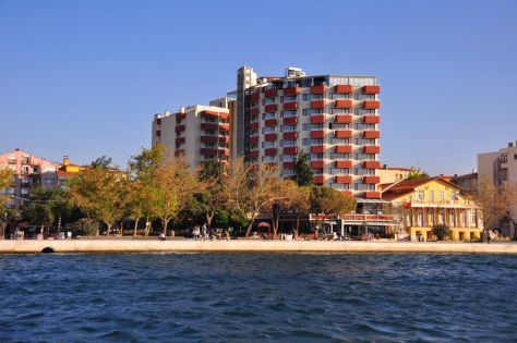 хотел Akol 4*