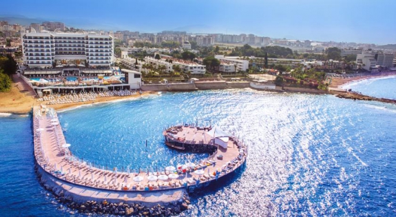 Azura Delux Resort & Spa 5*