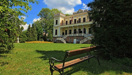 8ми МАРТ във Върнячка баня - КУПОН и СПА